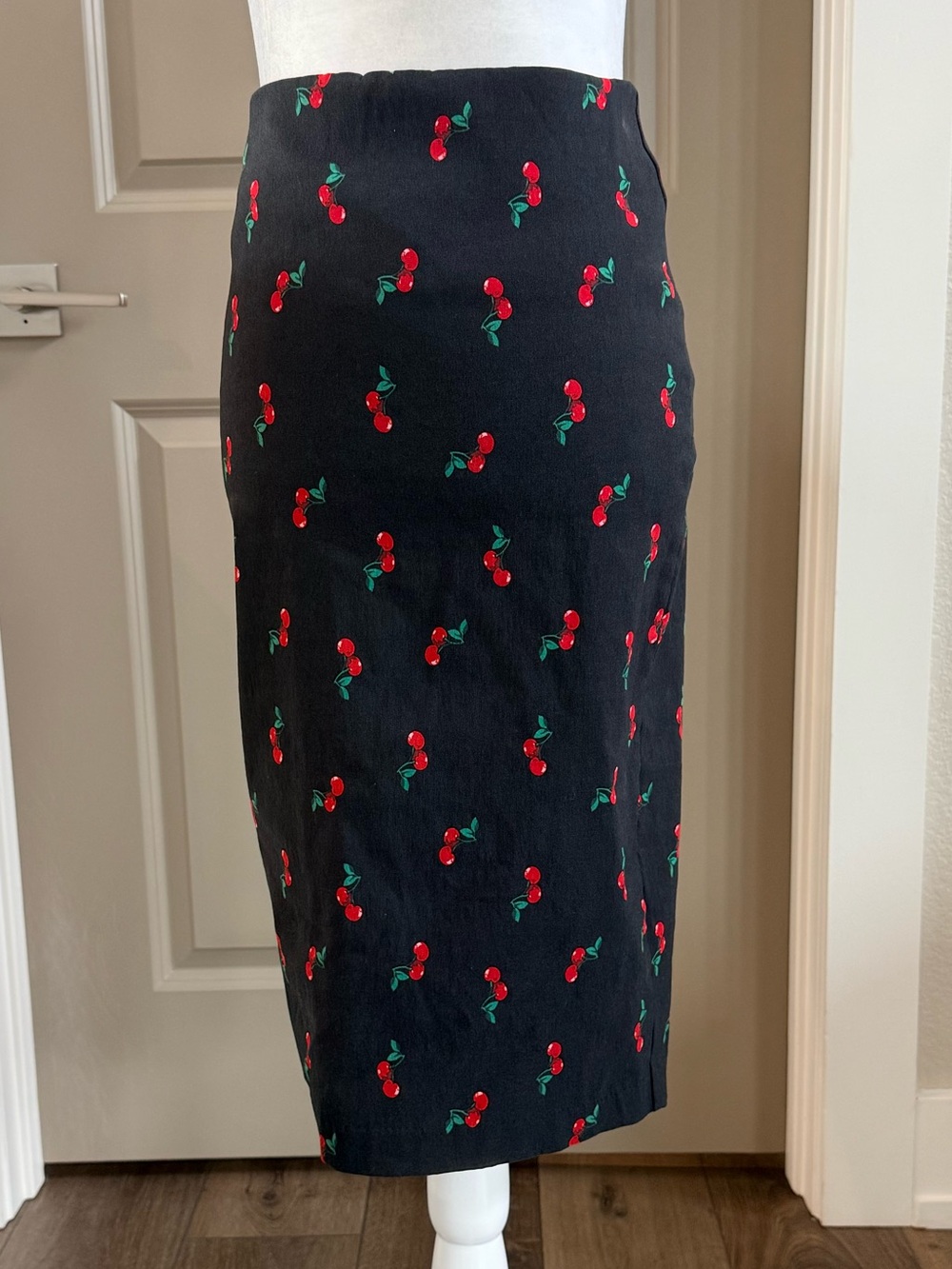 7th Avenue New York & Co Black Pencil Skirt with Red Cherry Print